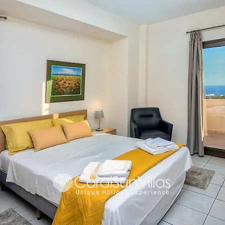 Wonderful Quiet Area, Completely Privacy, Large Private Pool, Colourful Garden Villa