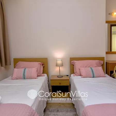 Wonderful Quiet Area, Completely Privacy, Large Private Pool, Colourful Garden Villa Peyia