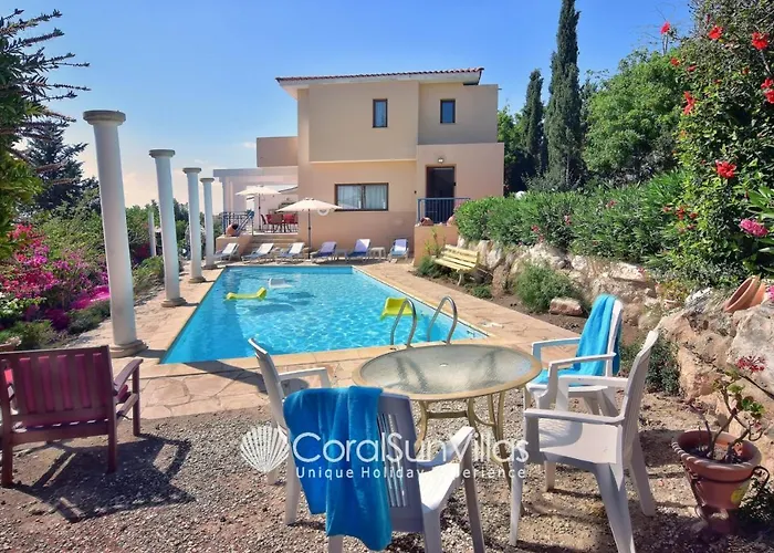 Wonderful Quiet Area, Completely Privacy, Large Private Pool, Colourful Garden ヴィラ *