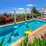 Wonderful Quiet Area, Completely Privacy, Large Private Pool, Colourful Garden Villa *