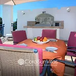 Wonderful Quiet Area, Completely Privacy, Large Private Pool, Colourful Garden Villa