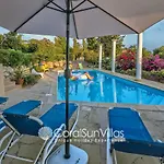 Wonderful Quiet Area, Completely Privacy, Large Private Pool, Colourful Garden Villa