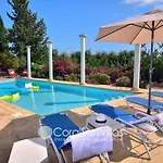 Wonderful Quiet Area, Completely Privacy, Large Private Pool, Colourful Garden * Pegeia