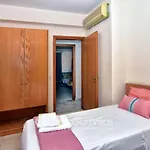 Villa Wonderful Quiet Area, Completely Privacy, Large Private Pool, Colourful Garden *