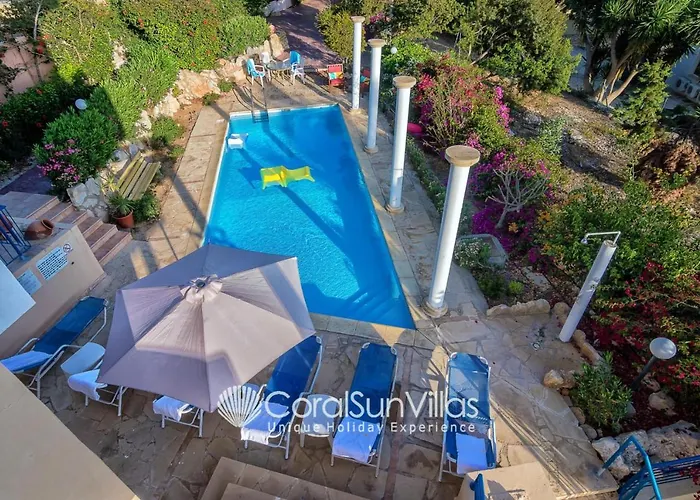 Wonderful Quiet Area, Completely Privacy, Large Private Pool, Colourful Garden Peyia